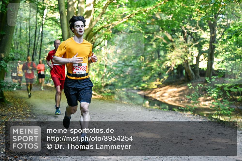 28.09.2025 - 33. Volkslauf durch das schöne Alstertal Dr. Thomas Lammeyer http://msf.ph/oto/8954254 28.09.2025 10:38:14 Laufen 2528, 11 meine-sportfotos.de