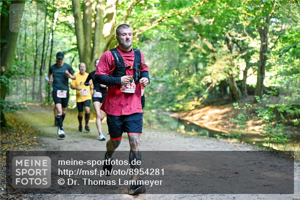 28.09.2025 - 33. Volkslauf durch das schöne Alstertal Dr. Thomas Lammeyer http://msf.ph/oto/8954281 28.09.2025 10:38:19 Laufen 2470 meine-sportfotos.de