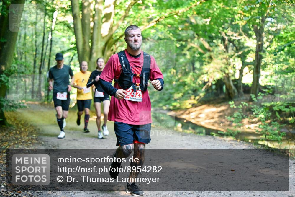 28.09.2025 - 33. Volkslauf durch das schöne Alstertal Dr. Thomas Lammeyer http://msf.ph/oto/8954282 28.09.2025 10:38:19 Laufen 24, 29 meine-sportfotos.de