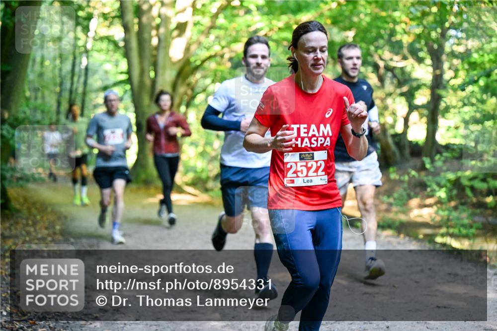 28.09.2025 - 33. Volkslauf durch das schöne Alstertal Dr. Thomas Lammeyer http://msf.ph/oto/8954331 28.09.2025 10:38:30 Laufen 2522 meine-sportfotos.de