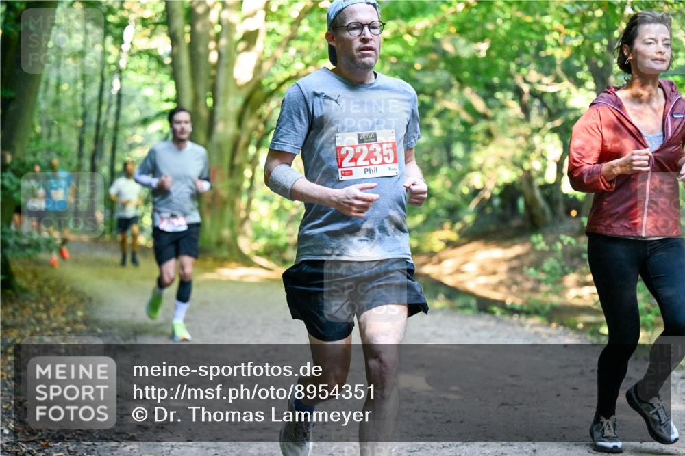 28.09.2025 - 33. Volkslauf durch das schöne Alstertal Dr. Thomas Lammeyer http://msf.ph/oto/8954351 28.09.2025 10:38:32 Laufen 2235 meine-sportfotos.de