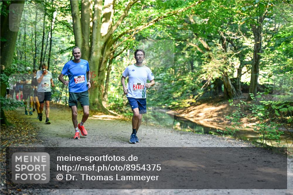 28.09.2025 - 33. Volkslauf durch das schöne Alstertal Dr. Thomas Lammeyer http://msf.ph/oto/8954375 28.09.2025 10:38:36 Laufen 2424, 2999, 2118 meine-sportfotos.de