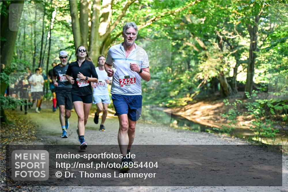 28.09.2025 - 33. Volkslauf durch das schöne Alstertal Dr. Thomas Lammeyer http://msf.ph/oto/8954404 28.09.2025 10:38:39 Laufen 2424 meine-sportfotos.de