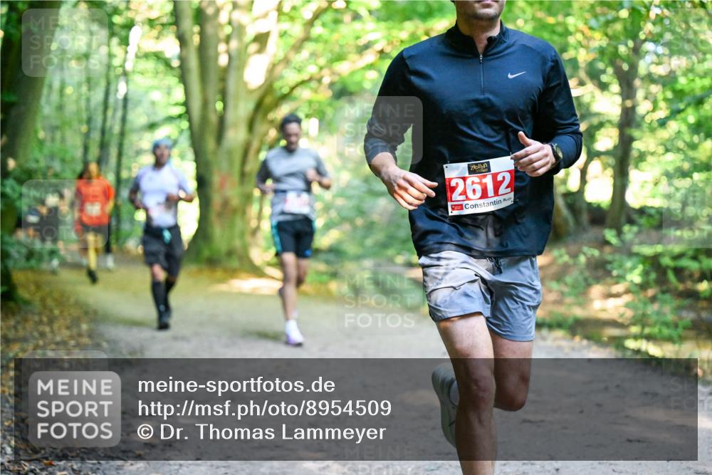 28.09.2025 - 33. Volkslauf durch das schöne Alstertal Dr. Thomas Lammeyer http://msf.ph/oto/8954509 28.09.2025 10:38:54 Laufen 2612 meine-sportfotos.de