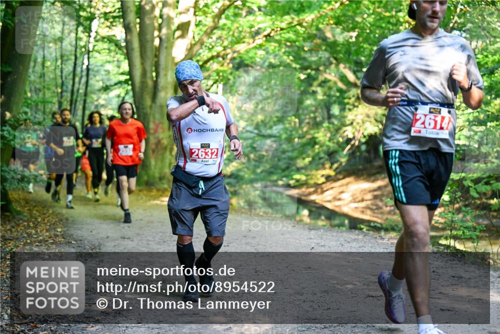 28.09.2025 - 33. Volkslauf durch das schöne Alstertal Dr. Thomas Lammeyer http://msf.ph/oto/8954522 28.09.2025 10:38:56 Laufen 2614, 2632 meine-sportfotos.de