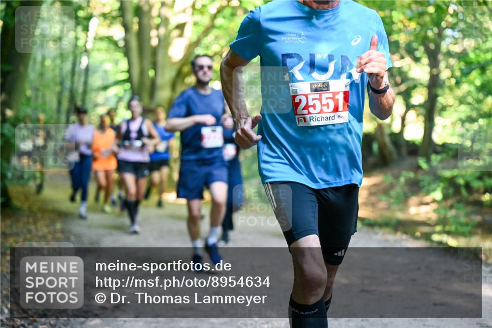 28.09.2025 - 33. Volkslauf durch das schöne Alstertal Dr. Thomas Lammeyer http://msf.ph/oto/8954634 28.09.2025 10:39:20 Laufen 2551 meine-sportfotos.de