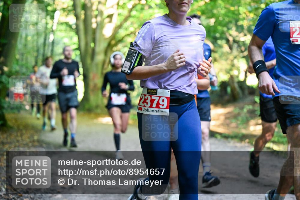 28.09.2025 - 33. Volkslauf durch das schöne Alstertal Dr. Thomas Lammeyer http://msf.ph/oto/8954657 28.09.2025 10:39:24 Laufen 2379, 12 meine-sportfotos.de