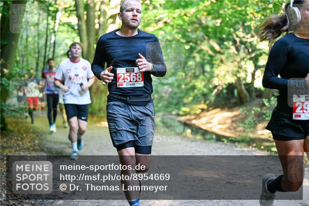 28.09.2025 - 33. Volkslauf durch das schöne Alstertal Dr. Thomas Lammeyer http://msf.ph/oto/8954669 28.09.2025 10:39:25 Laufen 2568, 29 meine-sportfotos.de