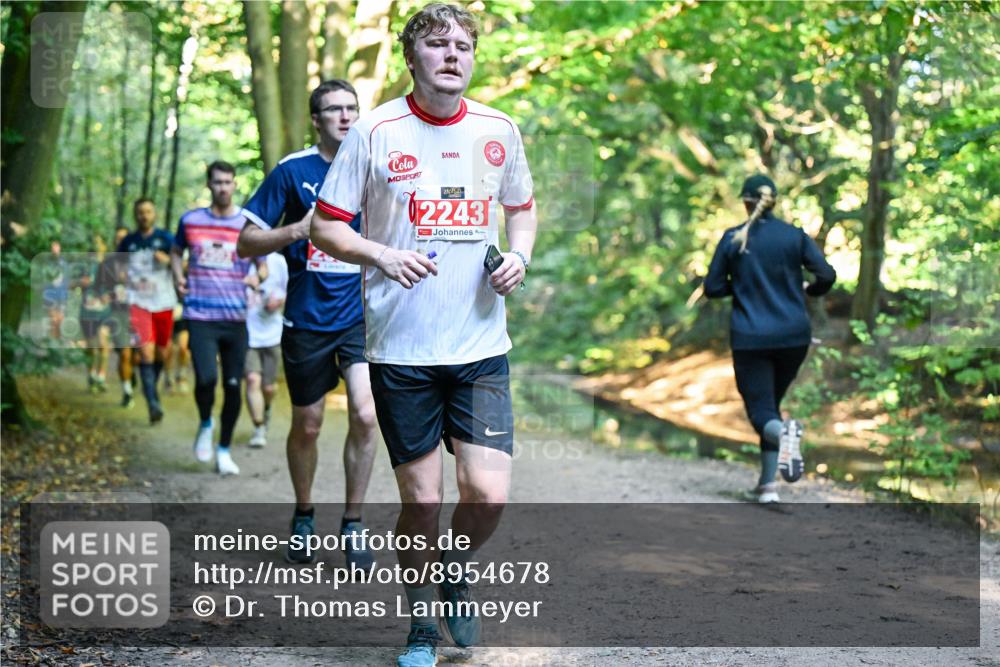 28.09.2025 - 33. Volkslauf durch das schöne Alstertal Dr. Thomas Lammeyer http://msf.ph/oto/8954678 28.09.2025 10:39:27 Laufen 2243 meine-sportfotos.de