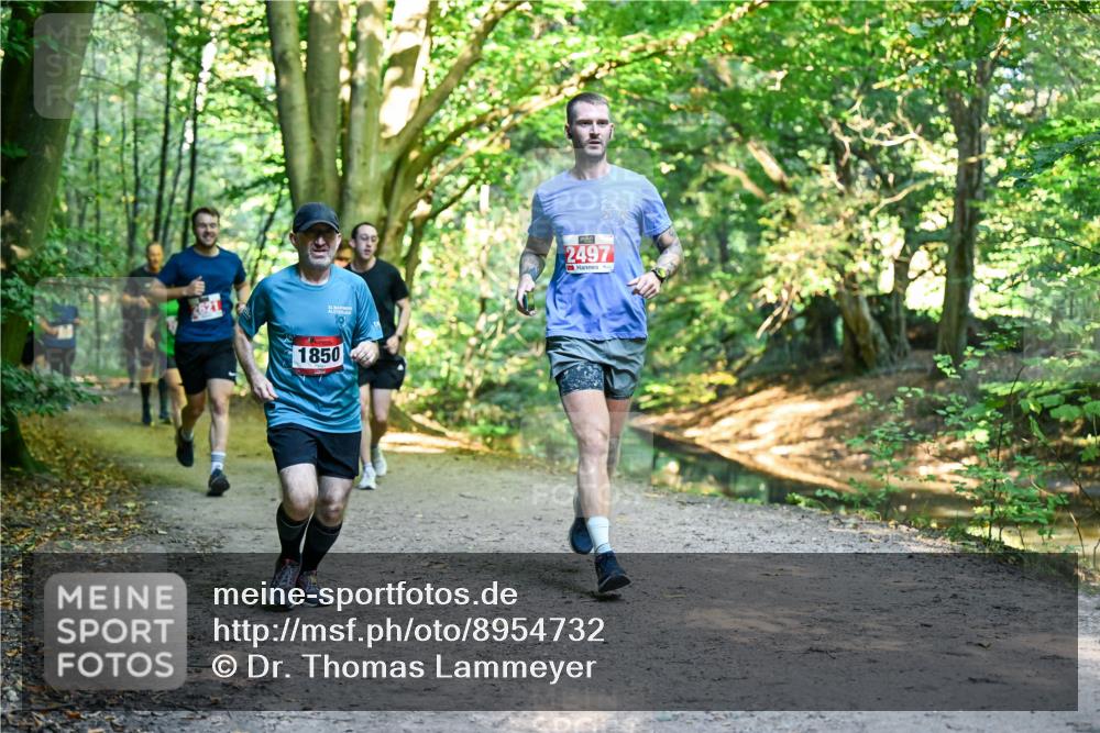 28.09.2025 - 33. Volkslauf durch das schöne Alstertal Dr. Thomas Lammeyer http://msf.ph/oto/8954732 28.09.2025 10:39:35 Laufen 1850, 2497 meine-sportfotos.de