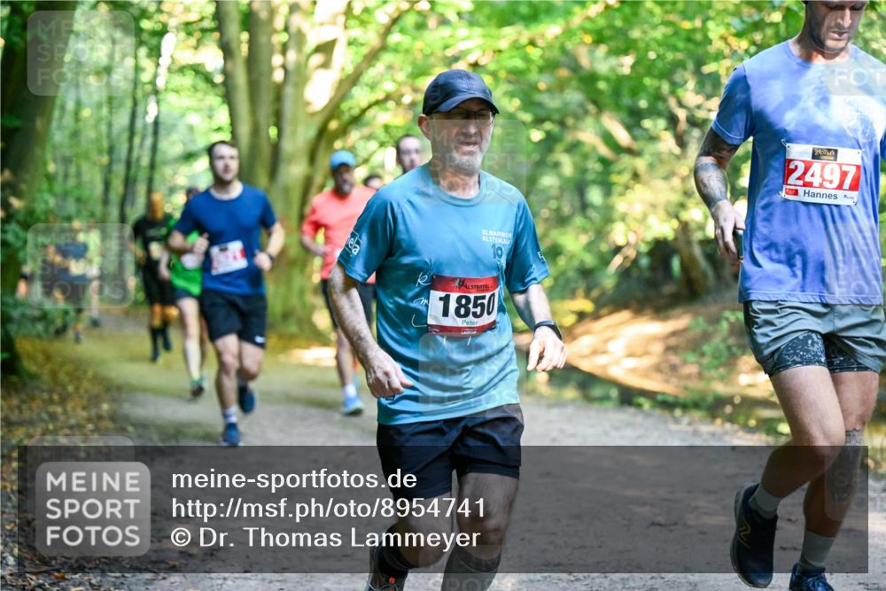 28.09.2025 - 33. Volkslauf durch das schöne Alstertal Dr. Thomas Lammeyer http://msf.ph/oto/8954741 28.09.2025 10:39:36 Laufen 32, 1850, 2497 meine-sportfotos.de