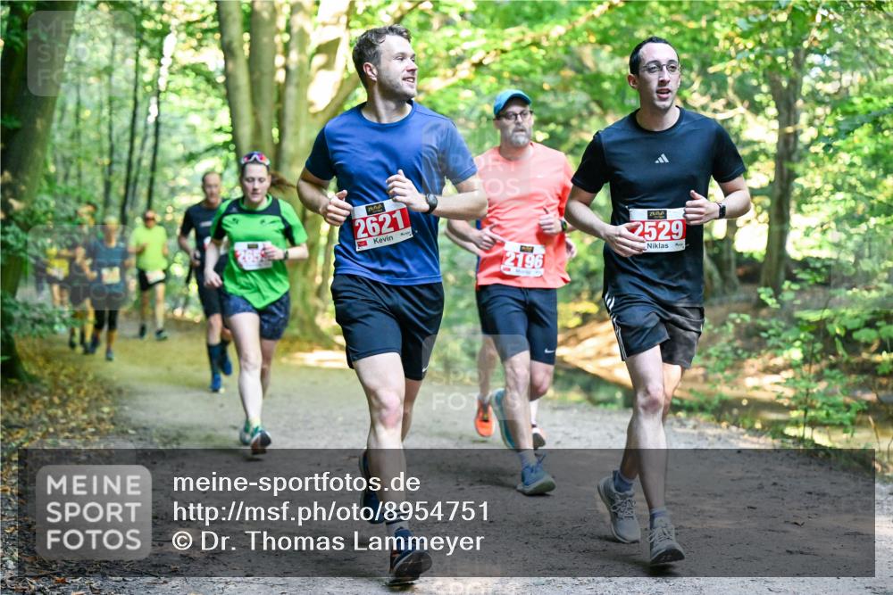 28.09.2025 - 33. Volkslauf durch das schöne Alstertal Dr. Thomas Lammeyer http://msf.ph/oto/8954751 28.09.2025 10:39:38 Laufen 2621, 2196, 2529 meine-sportfotos.de
