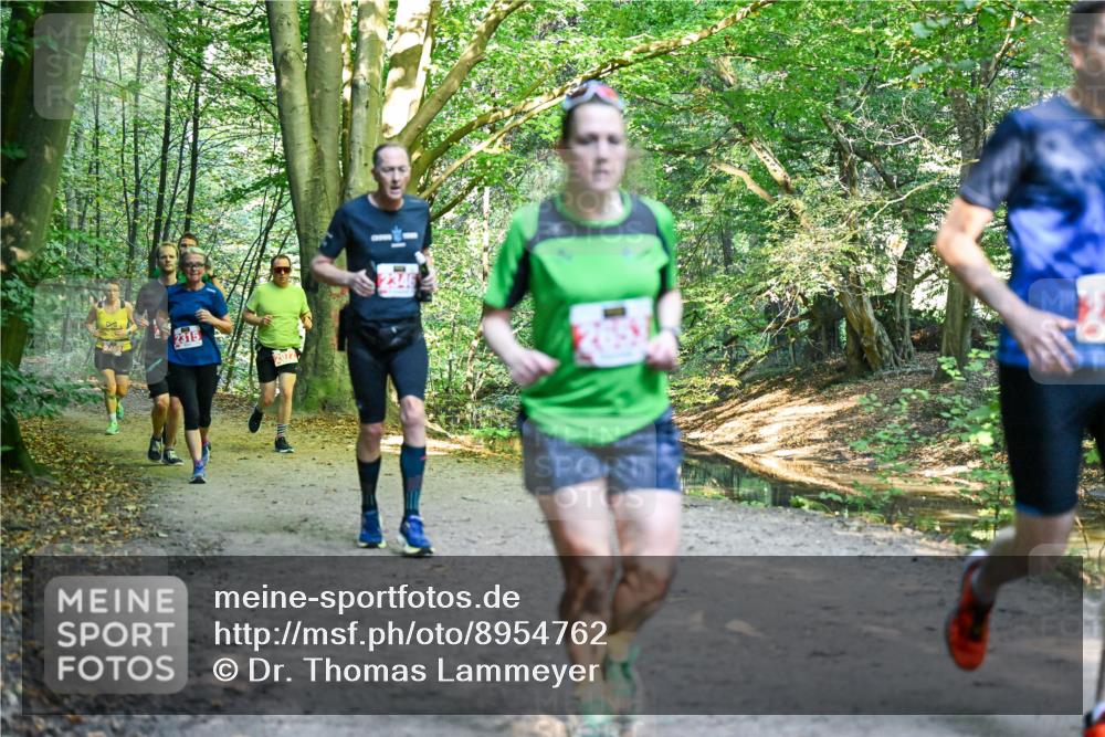28.09.2025 - 33. Volkslauf durch das schöne Alstertal Dr. Thomas Lammeyer http://msf.ph/oto/8954762 28.09.2025 10:39:39 Laufen 2072 meine-sportfotos.de