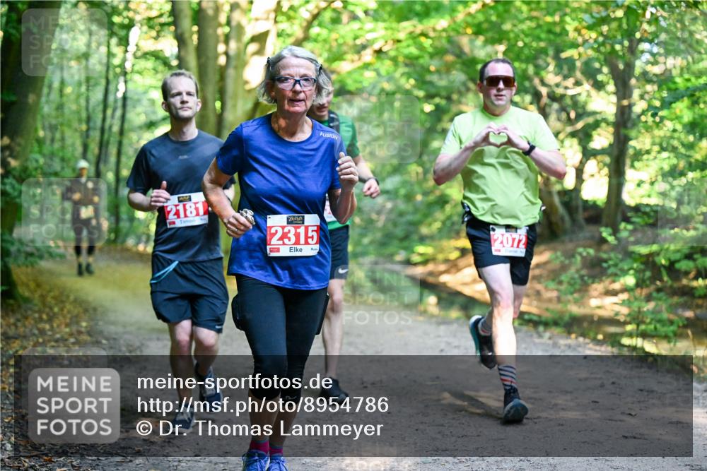 28.09.2025 - 33. Volkslauf durch das schöne Alstertal Dr. Thomas Lammeyer http://msf.ph/oto/8954786 28.09.2025 10:39:43 Laufen 2181, 2315, 2072 meine-sportfotos.de