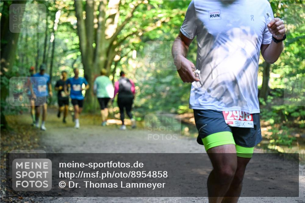 28.09.2025 - 33. Volkslauf durch das schöne Alstertal Dr. Thomas Lammeyer http://msf.ph/oto/8954858 28.09.2025 10:39:59 Laufen 2998 meine-sportfotos.de
