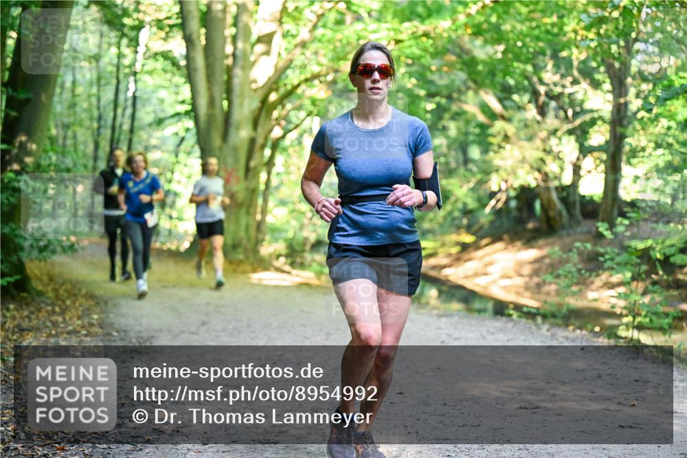 28.09.2025 - 33. Volkslauf durch das schöne Alstertal Dr. Thomas Lammeyer http://msf.ph/oto/8954992 28.09.2025 10:40:24 Laufen  meine-sportfotos.de