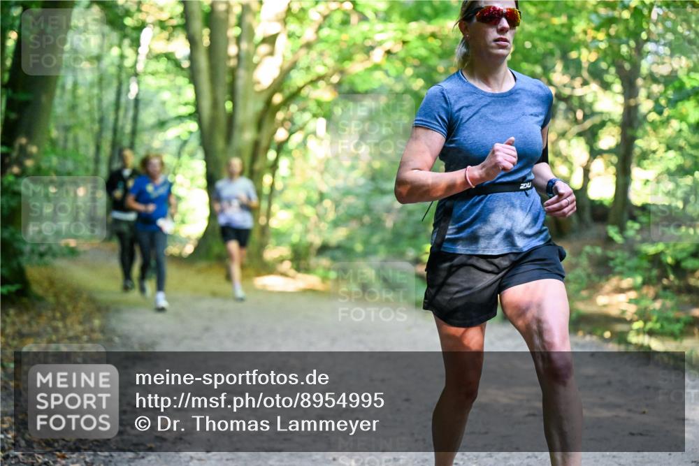 28.09.2025 - 33. Volkslauf durch das schöne Alstertal Dr. Thomas Lammeyer http://msf.ph/oto/8954995 28.09.2025 10:40:24 Laufen  meine-sportfotos.de