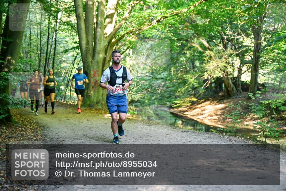 28.09.2025 - 33. Volkslauf durch das schöne Alstertal Dr. Thomas Lammeyer http://msf.ph/oto/8955034 28.09.2025 10:40:33 Laufen  meine-sportfotos.de
