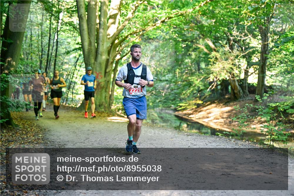 28.09.2025 - 33. Volkslauf durch das schöne Alstertal Dr. Thomas Lammeyer http://msf.ph/oto/8955038 28.09.2025 10:40:34 Laufen 2228 meine-sportfotos.de