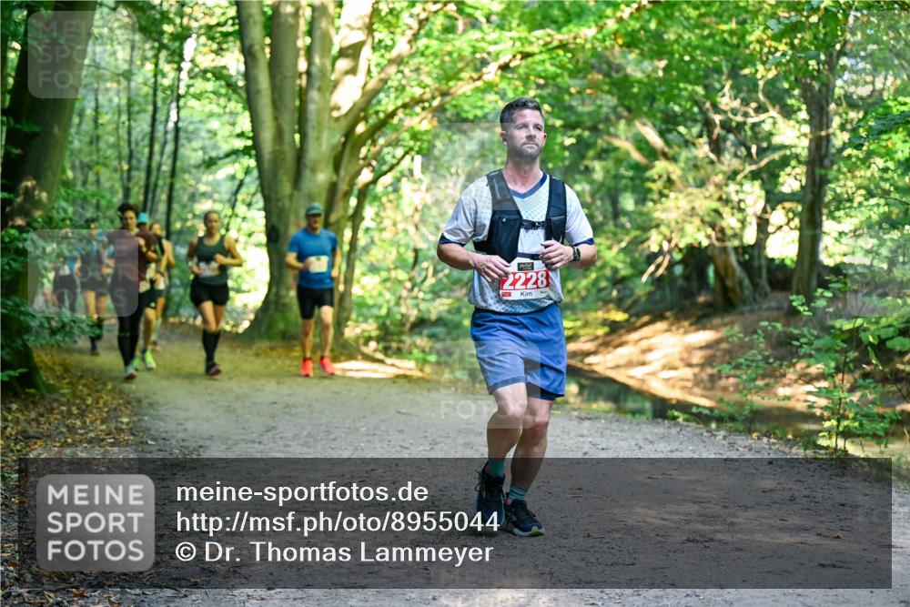 28.09.2025 - 33. Volkslauf durch das schöne Alstertal Dr. Thomas Lammeyer http://msf.ph/oto/8955044 28.09.2025 10:40:35 Laufen 2228 meine-sportfotos.de