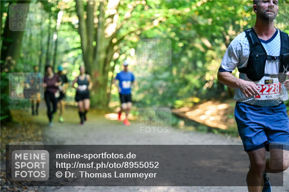 28.09.2025 - 33. Volkslauf durch das schöne Alstertal Dr. Thomas Lammeyer http://msf.ph/oto/8955052 28.09.2025 10:40:36 Laufen 2228 meine-sportfotos.de