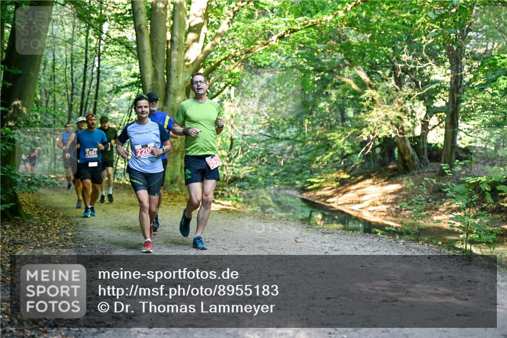 28.09.2025 - 33. Volkslauf durch das schöne Alstertal Dr. Thomas Lammeyer http://msf.ph/oto/8955183 28.09.2025 10:40:56 Laufen 2484, 220 meine-sportfotos.de