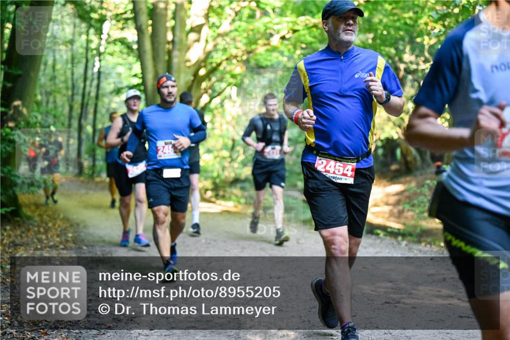 28.09.2025 - 33. Volkslauf durch das schöne Alstertal Dr. Thomas Lammeyer http://msf.ph/oto/8955205 28.09.2025 10:40:59 Laufen 246, 2454 meine-sportfotos.de