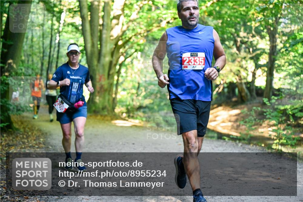 28.09.2025 - 33. Volkslauf durch das schöne Alstertal Dr. Thomas Lammeyer http://msf.ph/oto/8955234 28.09.2025 10:41:04 Laufen 77, 2335 meine-sportfotos.de