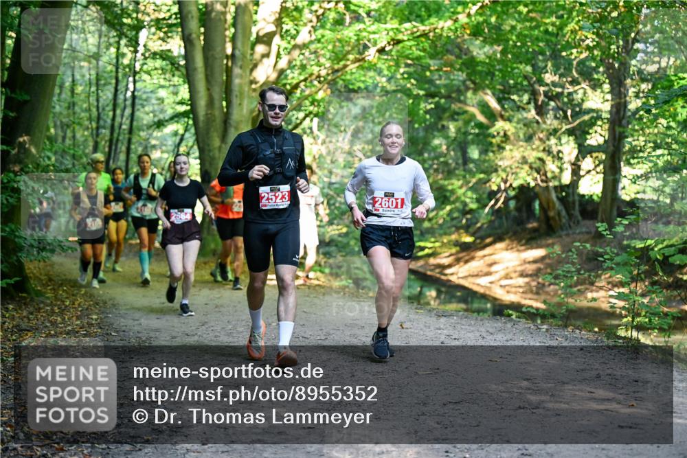 28.09.2025 - 33. Volkslauf durch das schöne Alstertal Dr. Thomas Lammeyer http://msf.ph/oto/8955352 28.09.2025 10:41:24 Laufen 2564, 2523, 2601 meine-sportfotos.de