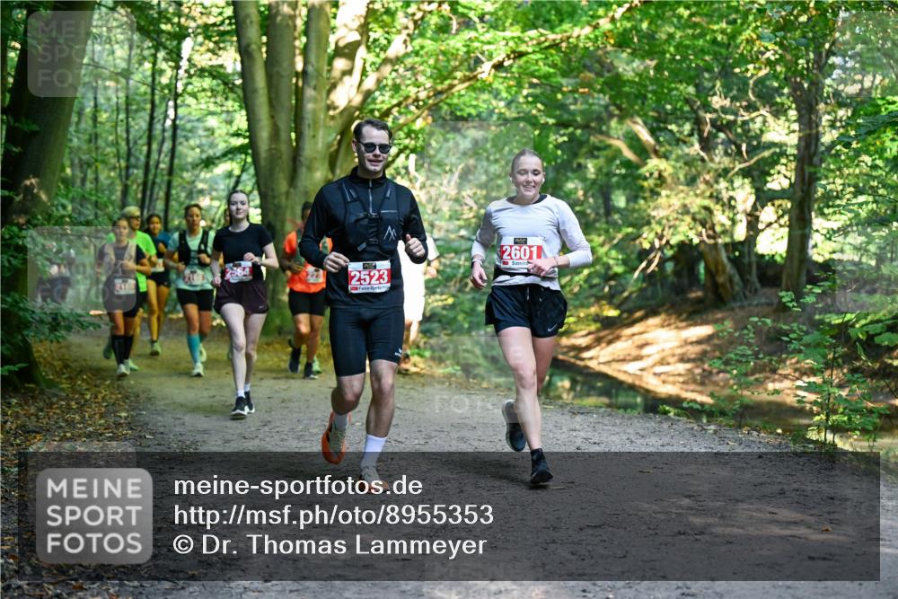 28.09.2025 - 33. Volkslauf durch das schöne Alstertal Dr. Thomas Lammeyer http://msf.ph/oto/8955353 28.09.2025 10:41:24 Laufen 2523, 2601 meine-sportfotos.de