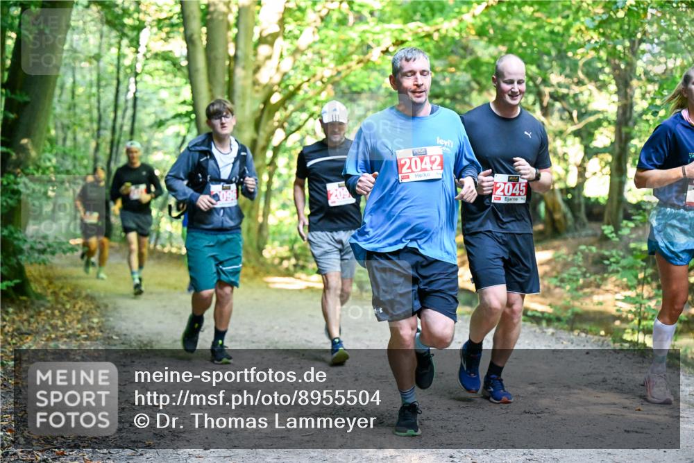 28.09.2025 - 33. Volkslauf durch das schöne Alstertal Dr. Thomas Lammeyer http://msf.ph/oto/8955504 28.09.2025 10:41:48 Laufen 2042, 2045 meine-sportfotos.de