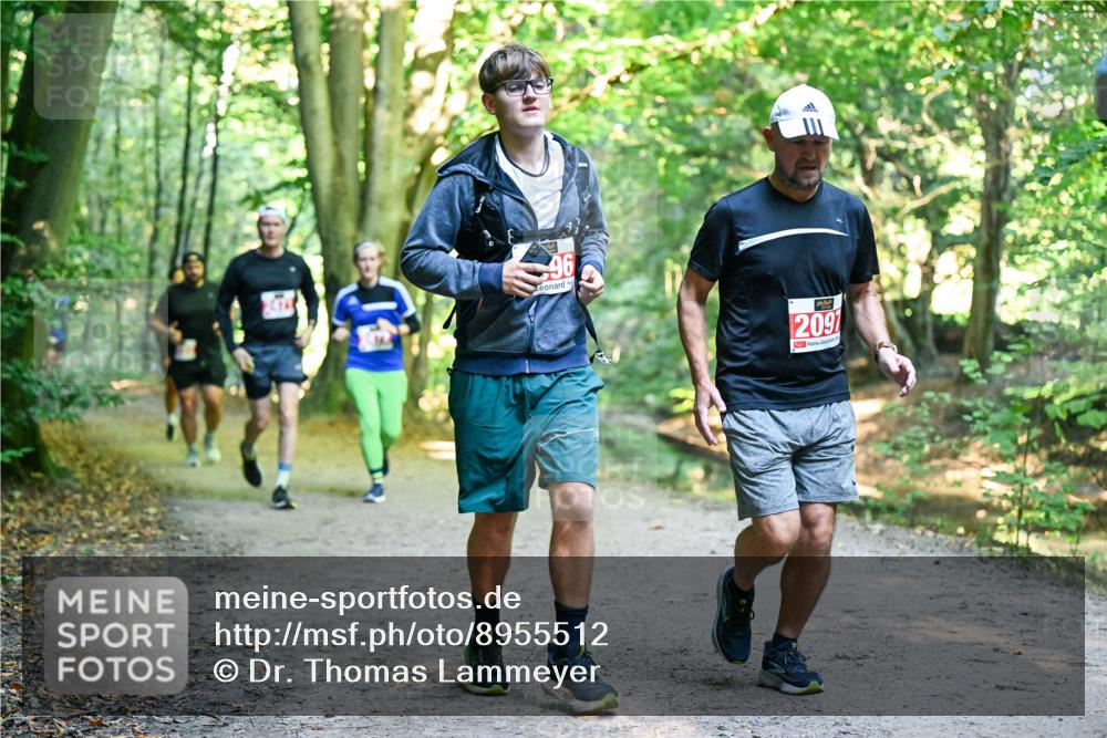 28.09.2025 - 33. Volkslauf durch das schöne Alstertal Dr. Thomas Lammeyer http://msf.ph/oto/8955512 28.09.2025 10:41:49 Laufen 96, 2091 meine-sportfotos.de