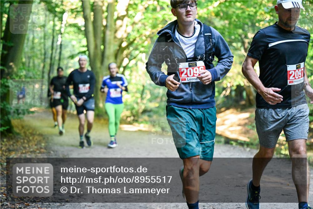 28.09.2025 - 33. Volkslauf durch das schöne Alstertal Dr. Thomas Lammeyer http://msf.ph/oto/8955517 28.09.2025 10:41:50 Laufen 2096, 2097 meine-sportfotos.de