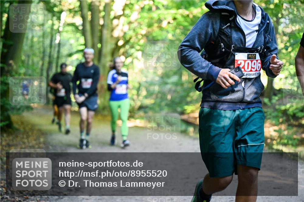 28.09.2025 - 33. Volkslauf durch das schöne Alstertal Dr. Thomas Lammeyer http://msf.ph/oto/8955520 28.09.2025 10:41:50 Laufen 2096 meine-sportfotos.de