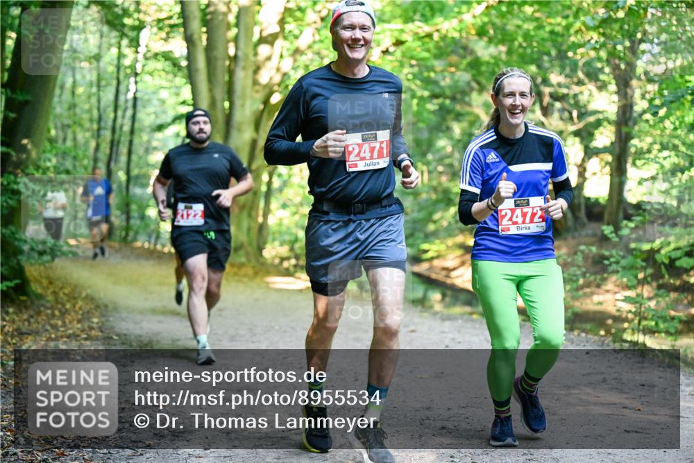 28.09.2025 - 33. Volkslauf durch das schöne Alstertal Dr. Thomas Lammeyer http://msf.ph/oto/8955534 28.09.2025 10:41:52 Laufen 2471, 2472 meine-sportfotos.de