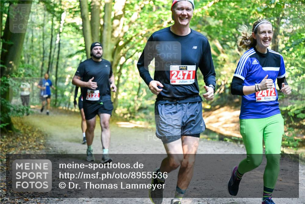 28.09.2025 - 33. Volkslauf durch das schöne Alstertal Dr. Thomas Lammeyer http://msf.ph/oto/8955536 28.09.2025 10:41:53 Laufen 2471, 2472 meine-sportfotos.de