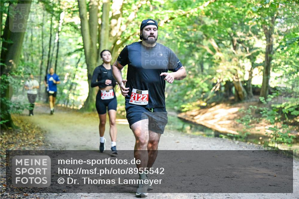 28.09.2025 - 33. Volkslauf durch das schöne Alstertal Dr. Thomas Lammeyer http://msf.ph/oto/8955542 28.09.2025 10:41:54 Laufen 2122 meine-sportfotos.de