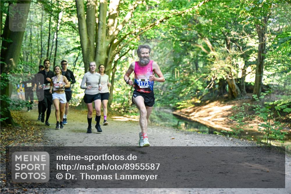 28.09.2025 - 33. Volkslauf durch das schöne Alstertal Dr. Thomas Lammeyer http://msf.ph/oto/8955587 28.09.2025 10:42:04 Laufen 3173 meine-sportfotos.de