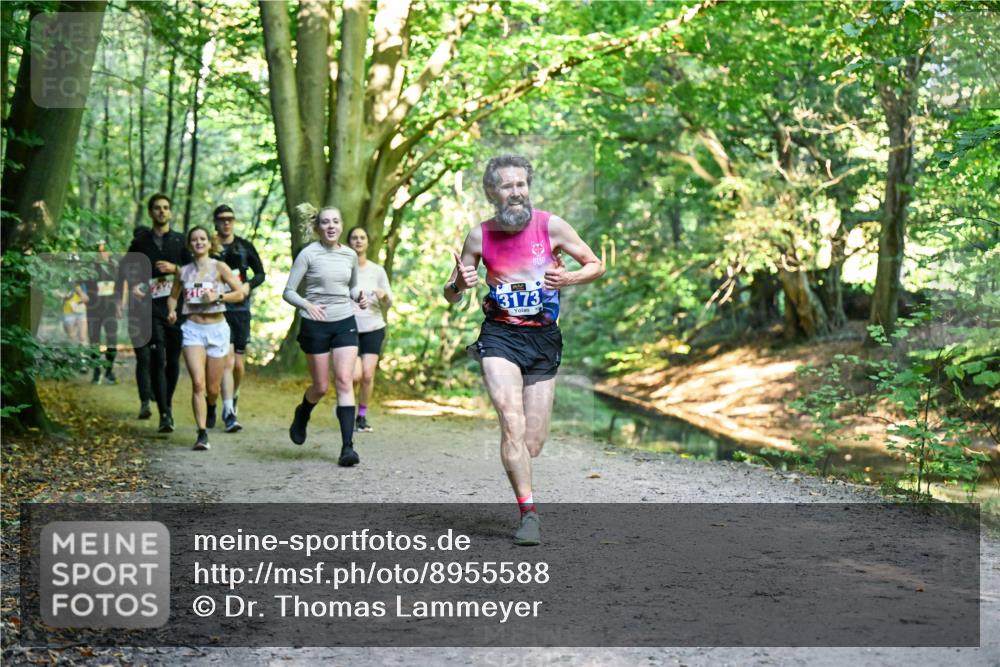 28.09.2025 - 33. Volkslauf durch das schöne Alstertal Dr. Thomas Lammeyer http://msf.ph/oto/8955588 28.09.2025 10:42:04 Laufen 3173 meine-sportfotos.de