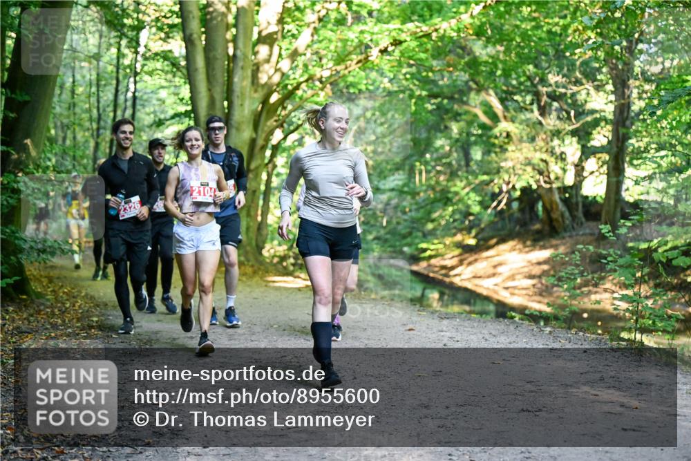 28.09.2025 - 33. Volkslauf durch das schöne Alstertal Dr. Thomas Lammeyer http://msf.ph/oto/8955600 28.09.2025 10:42:06 Laufen 2104 meine-sportfotos.de