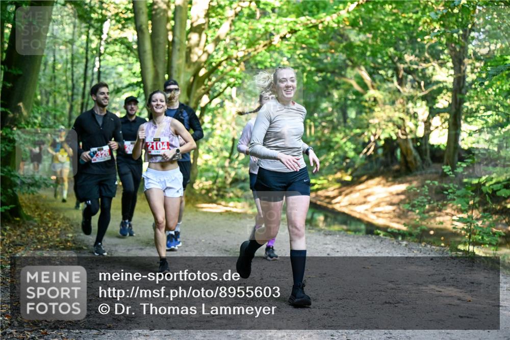 28.09.2025 - 33. Volkslauf durch das schöne Alstertal Dr. Thomas Lammeyer http://msf.ph/oto/8955603 28.09.2025 10:42:06 Laufen 326, 2104 meine-sportfotos.de