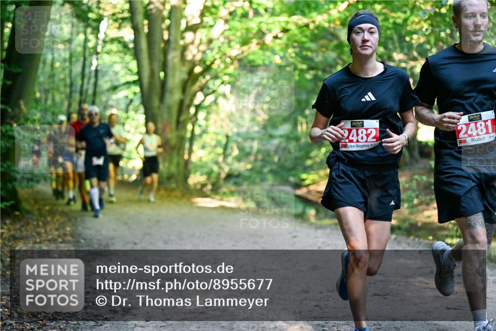28.09.2025 - 33. Volkslauf durch das schöne Alstertal Dr. Thomas Lammeyer http://msf.ph/oto/8955677 28.09.2025 10:42:17 Laufen 2482, 2481 meine-sportfotos.de