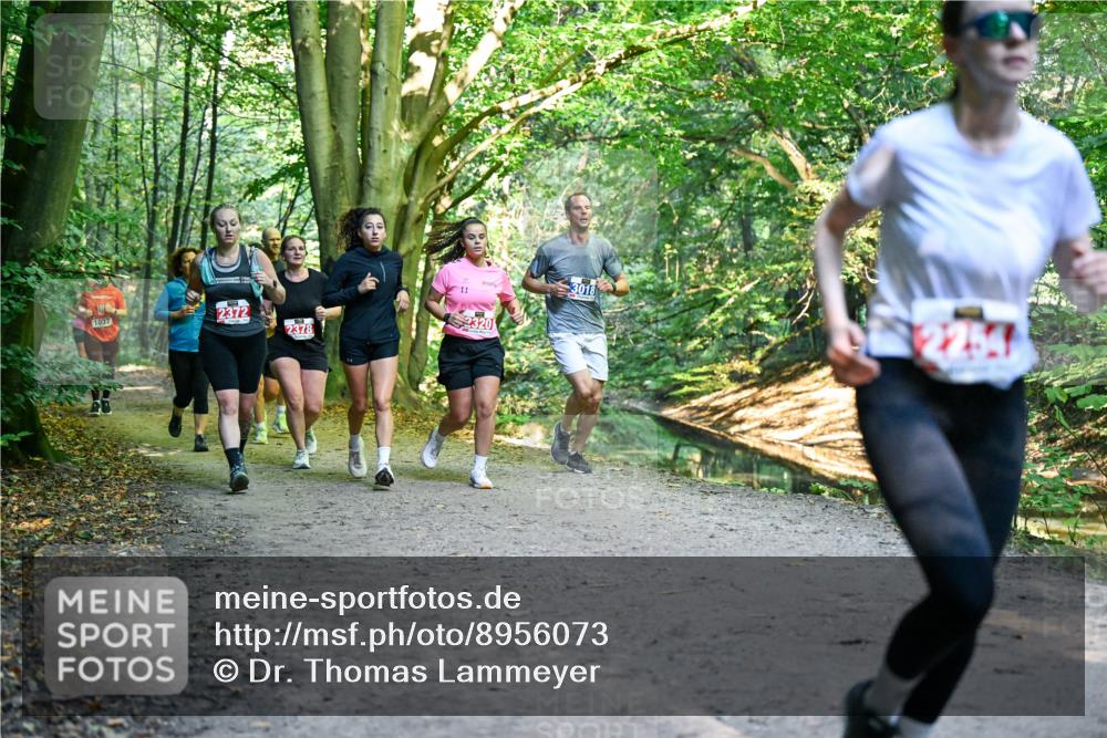 28.09.2025 - 33. Volkslauf durch das schöne Alstertal Dr. Thomas Lammeyer http://msf.ph/oto/8956073 28.09.2025 10:43:43 Laufen 1037, 2372, 2378, 11, 2320, 3018, 2254 meine-sportfotos.de