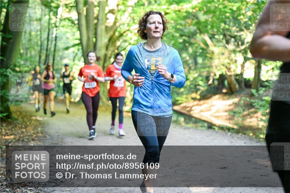 28.09.2025 - 33. Volkslauf durch das schöne Alstertal Dr. Thomas Lammeyer http://msf.ph/oto/8956109 28.09.2025 10:43:48 Laufen 103 meine-sportfotos.de