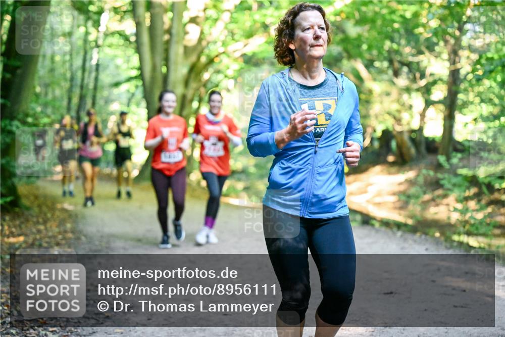 28.09.2025 - 33. Volkslauf durch das schöne Alstertal Dr. Thomas Lammeyer http://msf.ph/oto/8956111 28.09.2025 10:43:48 Laufen  meine-sportfotos.de