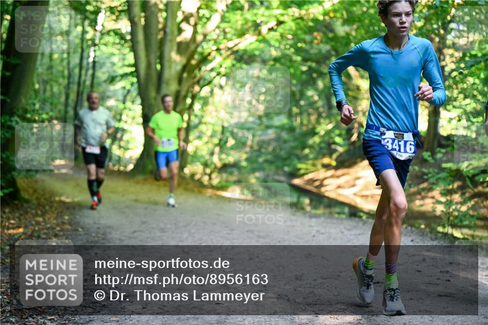 28.09.2025 - 33. Volkslauf durch das schöne Alstertal Dr. Thomas Lammeyer http://msf.ph/oto/8956163 28.09.2025 10:43:56 Laufen 3416 meine-sportfotos.de