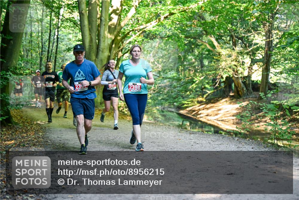 28.09.2025 - 33. Volkslauf durch das schöne Alstertal Dr. Thomas Lammeyer http://msf.ph/oto/8956215 28.09.2025 10:44:08 Laufen 2329, 23, 2417, 2398 meine-sportfotos.de