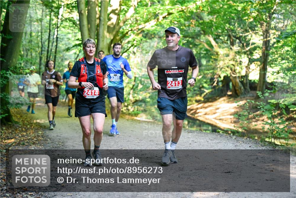 28.09.2025 - 33. Volkslauf durch das schöne Alstertal Dr. Thomas Lammeyer http://msf.ph/oto/8956273 28.09.2025 10:44:16 Laufen 2414, 3365, 2413 meine-sportfotos.de