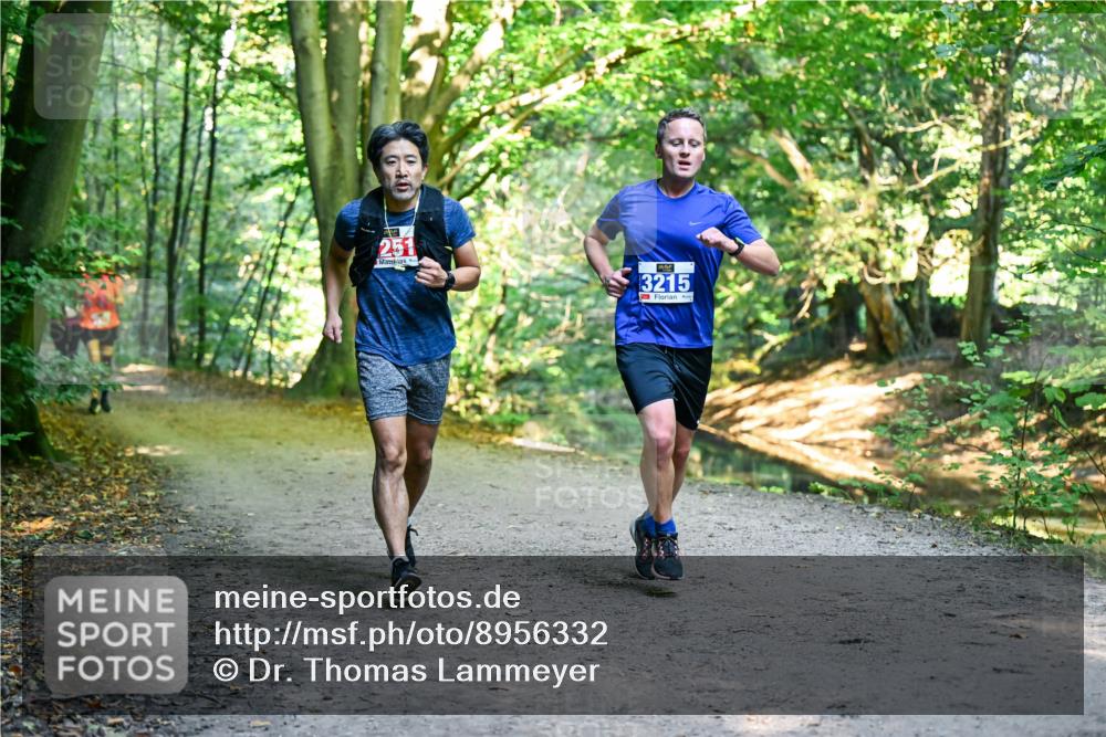 28.09.2025 - 33. Volkslauf durch das schöne Alstertal Dr. Thomas Lammeyer http://msf.ph/oto/8956332 28.09.2025 10:44:33 Laufen 251, 3215 meine-sportfotos.de