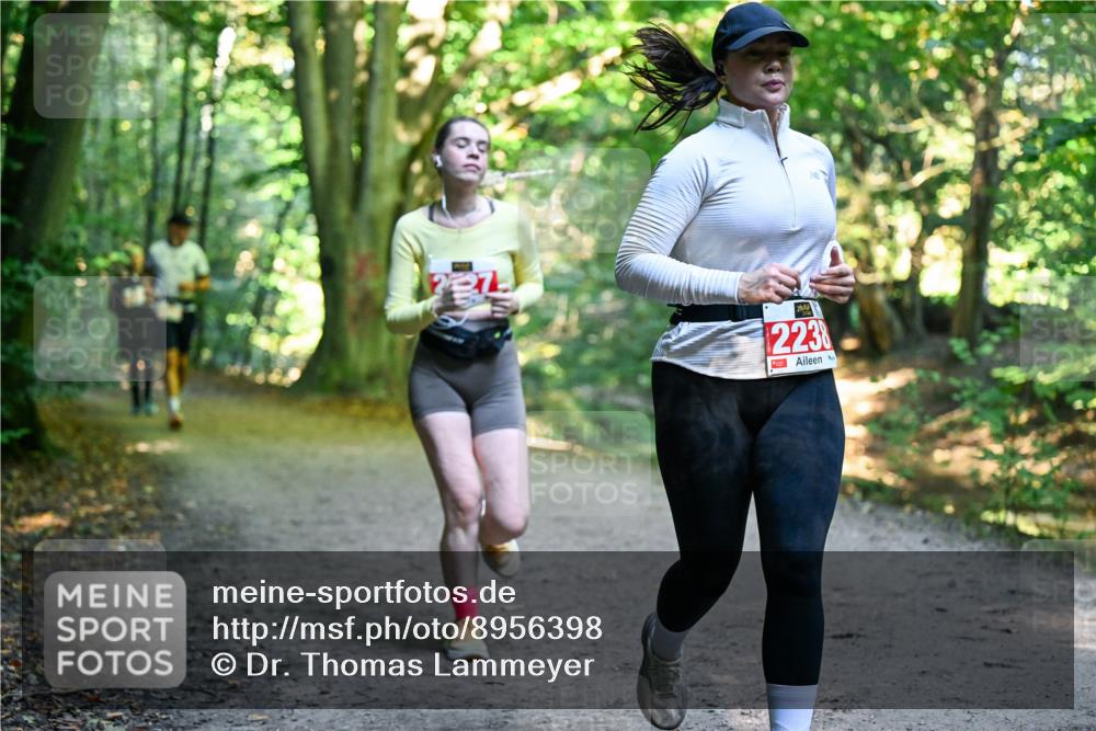 28.09.2025 - 33. Volkslauf durch das schöne Alstertal Dr. Thomas Lammeyer http://msf.ph/oto/8956398 28.09.2025 10:44:48 Laufen 2238 meine-sportfotos.de